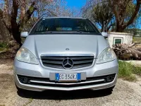 Usata Mercedes A200 140 CV (102 kW) 2011 Grigio Utilitaria