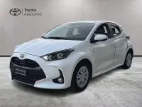 Usata Toyota Yaris Hybrid Active 116 CV (85 kW) 2023 Bianco Berlina