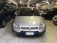 Usata Fiat Sedici Emotion 120 CV (88 kW) 2012 Grigio SUV