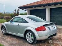 Begagnad Audi TT 225 HK (165 kW) 2001 Grå Sportkupé
