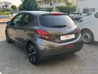 Usata Peugeot 208 Signature Sky 83 CV (61 kW) 2019 Utilitaria