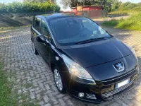 Usata Peugeot 5008 120 CV (88 kW) 2010 Nero Monovolume