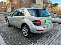 Usata Mercedes ML320 2009 Grigio SUV