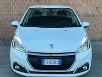 usata Peugeot 208 2085p 1.6 75cv NEOPATENTATI