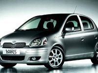 Usata Toyota Yaris Sol 65 CV (47 kW) 2005 Argento Berlina