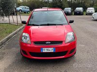 Usata Ford Fiesta Titanium 80 CV (58 kW) 2007 Rosso Berlina