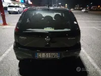 Usata Opel Corsa 80 CV (58 kW) 2005 Nero Utilitaria