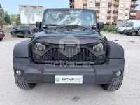 Usata Jeep Wrangler Sport 177 CV (130 kW) 2010 Nero SUV