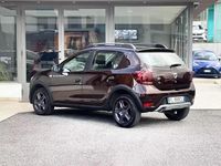 Usata Dacia Sandero Stepway 90 CV (66 kW) 2017 Marrone Berlina