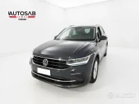 Usata VW Tiguan Life 150 CV (110 kW) 2021 Grigio scuro SUV