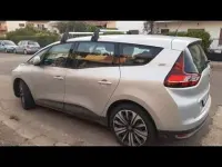 Usata Renault Grand Scénic IV 120 CV (88 kW) 2019 Grigio Monovolume
