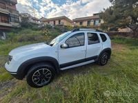 Usata Dacia Duster 110 CV (80 kW) 2016 Bianco SUV