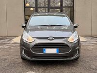 Begagnad Ford B-MAX 95 HK (69 kW) 2016 Grå Minibuss