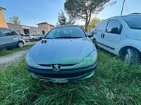 Usata Peugeot 206 75 CV (55 kW) 2000 Grigio Utilitaria