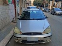 Usata Ford Focus 90 CV (66 kW) 2002 Grigio Station wagon