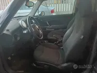 Usata Mini Cooper 88 CV (64 kW) 2005 Nero Utilitaria
