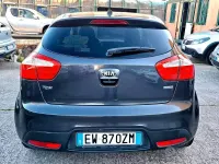Usata Kia Rio Active 75 CV (55 kW) 2014 Grigio Berlina