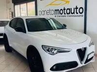 Usata Alfa Romeo Stelvio Super 209 CV (153 kW) 2017 Bianco SUV