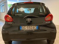 Usata Toyota Aygo 68 CV (50 kW) 2008 Nero Utilitaria