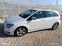 Usata Mercedes B180 Premium 109 CV (80 kW) 2012 Bianco Monovolume