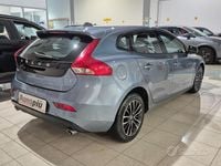 Usata Volvo V40 Momentum 2017 Blu Berlina