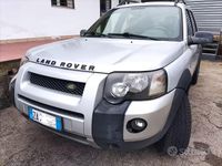 Usata Land Rover Freelander 111 CV (81 kW) 2004 Grigio SUV