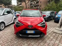 Usata Toyota Aygo Connect Style 72 CV (52 kW) 2019 Rosso Utilitaria
