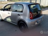 Usata VW up! 68 CV (50 kW) 2016 Grigio Utilitaria