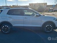 Usata VW T-Cross Style 110 CV (80 kW) 2023 Grigio SUV