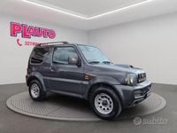 Usata Suzuki Jimny 86 CV (63 kW) 2010 Grigio SUV