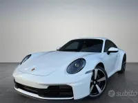 Usata Porsche 911 Carrera 394 CV (289 kW) 2025 Bianco metallizzato Coupé