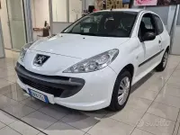 Usata Peugeot 206+ 60 CV (44 kW) 2010 Bianco Utilitaria