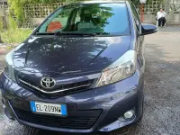 Usata Toyota Yaris Sol 87 CV (63 kW) 2012 Blu/azzurro Utilitaria
