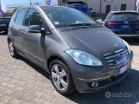 Begagnad Mercedes A160 95 HK (69 kW) 2010 Grå Sedan