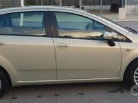 Usata Fiat Grande Punto Active 75 CV (55 kW) 2006 Oro Utilitaria