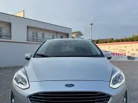 Usata Ford Fiesta Titanium 85 CV (62 kW) 2017 Grigio Utilitaria