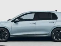 Nuova VW Golf VIII R-line Plus 150 CV (110 kW) 2026 Crystal ice blue Berlina