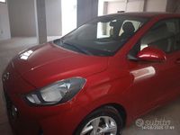 Usata Hyundai i10 67 CV (49 kW) 2021 Rosso Utilitaria