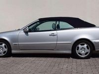 Usata Mercedes CLK200 192 CV (141 kW) 2000 Argento Cabrio