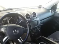 Usata Mercedes ML320 224 CV (164 kW) 2008 Nero SUV