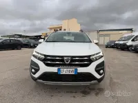 Usata Dacia Sandero Comfort 101 CV (74 kW) 2021 Bianco Berlina