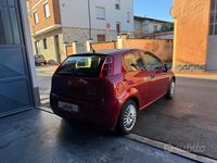 Usata Fiat Grande Punto Active 77 CV (56 kW) 2005 Rosso Utilitaria