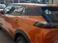 Usata Peugeot 2008 Active 102 CV (75 kW) 2022 Arancione SUV