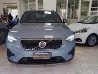 Usata Volvo XC40 Core 163 CV (119 kW) 2023 Grigio SUV