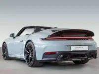 Usata Porsche 911 Carrera Cabriolet 394 CV (289 kW) 2025 Shade green Cabrio
