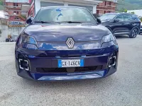 Usata Renault 5 E-Tech 77 kW (106 CV) 2024 Blu Berlina