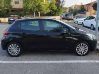 Usata Peugeot 208 Active 75 CV (55 kW) 2016 Nero Utilitaria