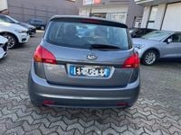 Usata Kia Venga EX 90 CV (66 kW) 2011 Grigio Utilitaria