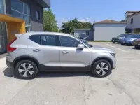 Usata Volvo XC40 Core 211 CV (155 kW) 2023 Grigio chiaro SUV
