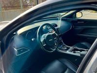 Usata Jaguar XE R 220 CV (161 kW) 2016 Grigio Berlina
